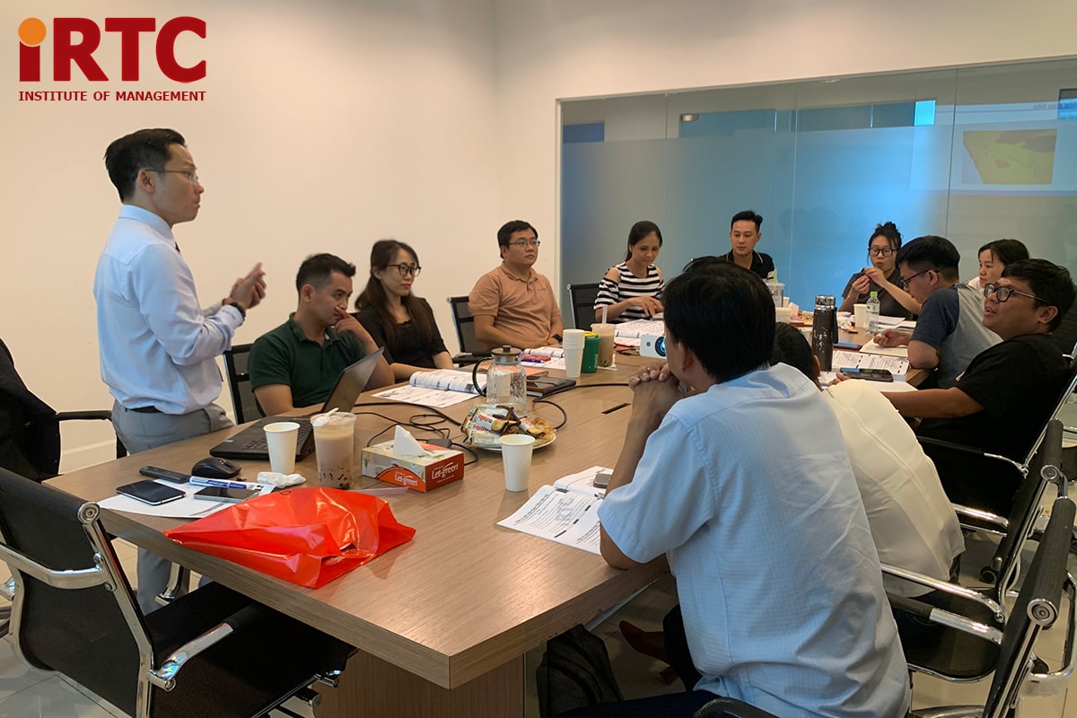 khóa học kỹ năng giao tiếp